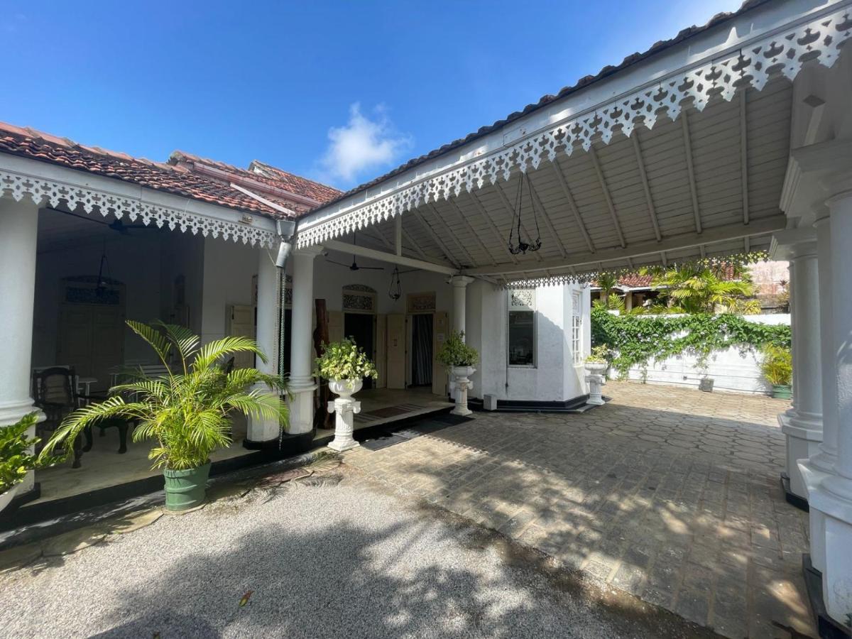 Barnes Villa Dehiwala-Mount Lavinia Eksteriør bilde