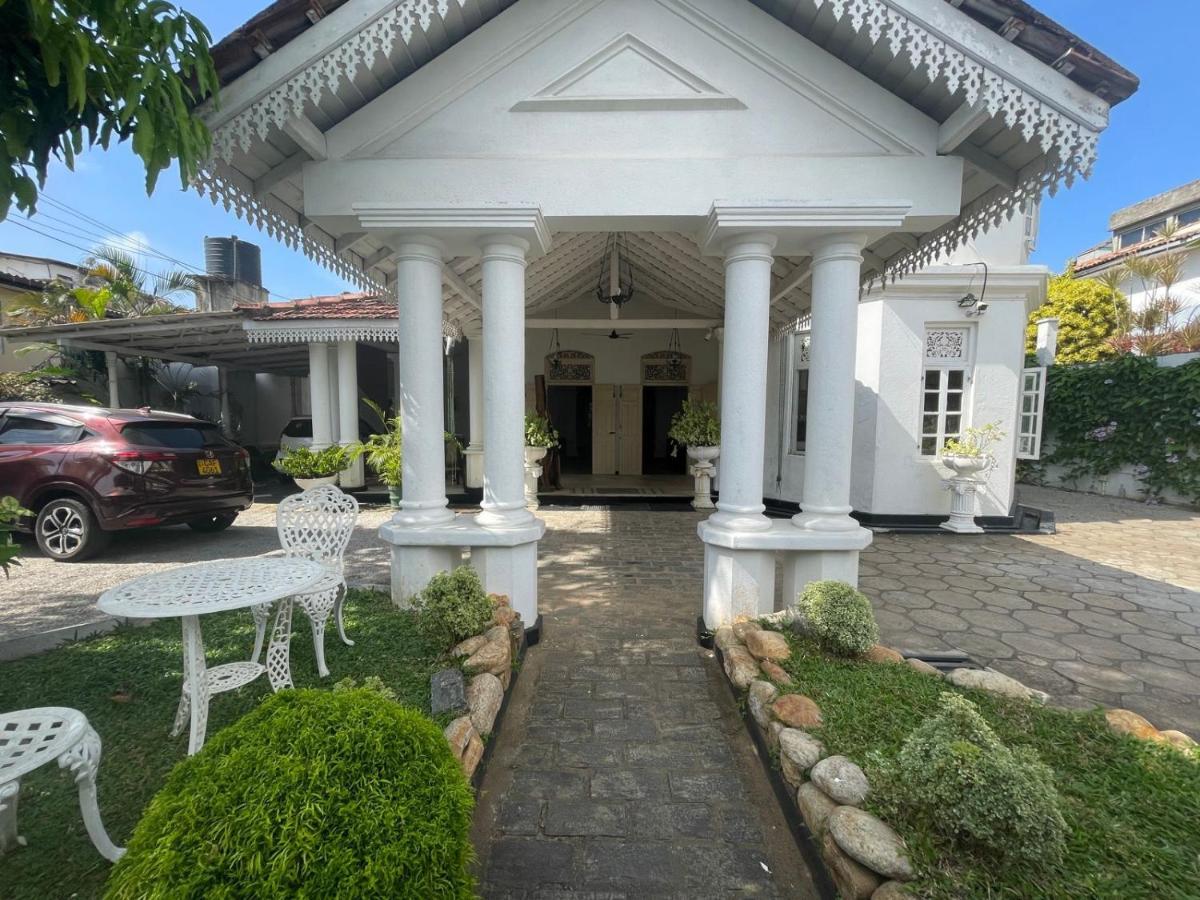 Barnes Villa Dehiwala-Mount Lavinia Eksteriør bilde